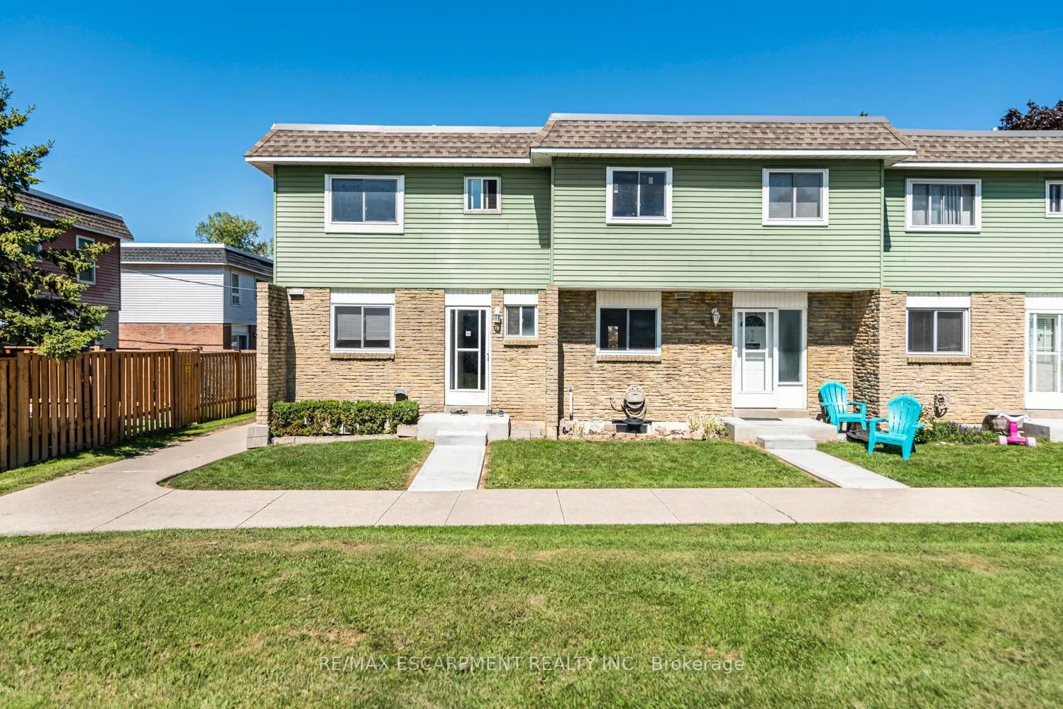 Photo 2 of Unit F, 25 Bryna Avenue, Hamilton, Greeningdon — HOMEH