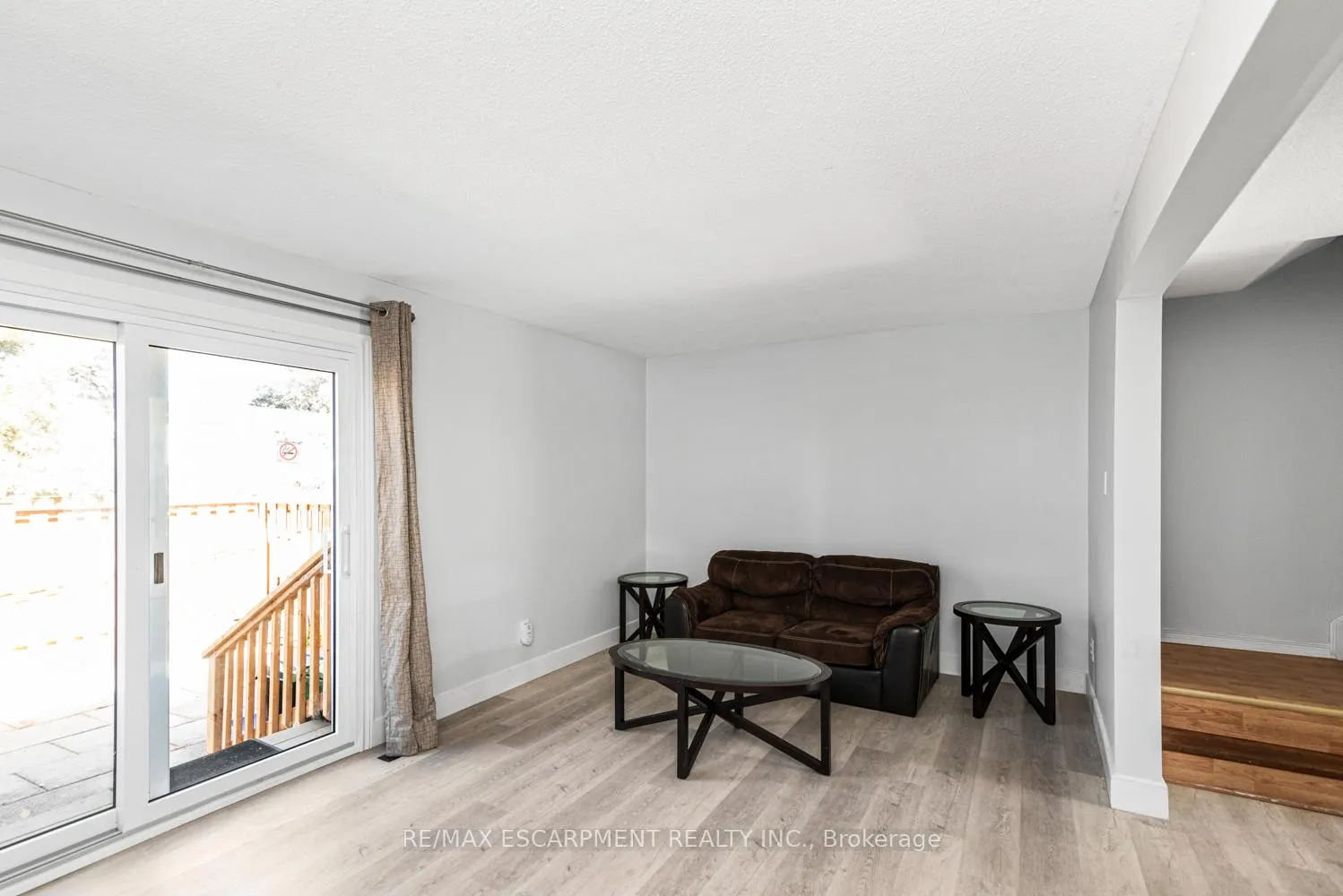 Photo 6 of Unit F, 25 Bryna Avenue, Hamilton, Greeningdon — HOMEH