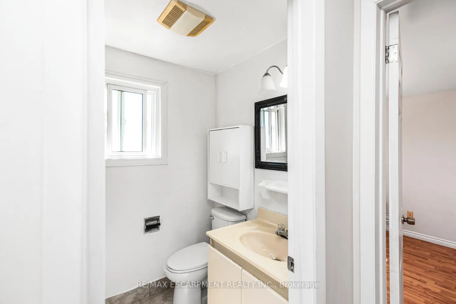 Photo 21 of Unit F, 25 Bryna Avenue, Hamilton, Greeningdon — HOMEH