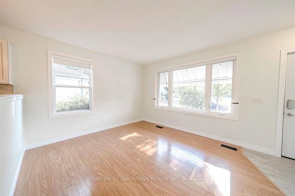 Photo 5 of Unit Main, 70 St Clair Avenue, Kitchener — HOMEH