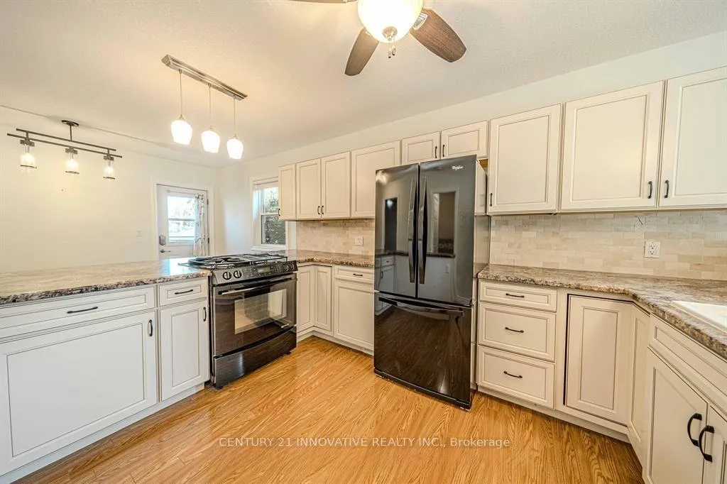 Photo 16 of Unit Main, 70 St Clair Avenue, Kitchener — HOMEH