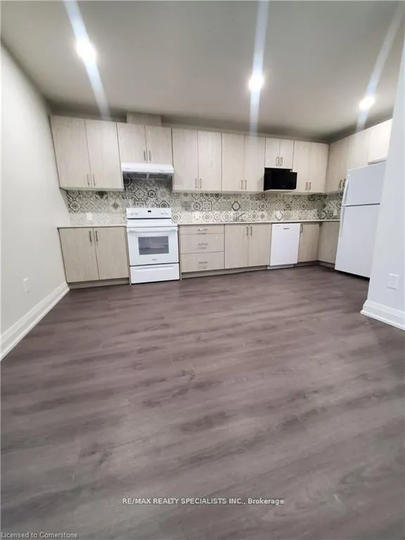 Photo 2 of Unit 203, 307 King Street E, Hamilton, Beasley — HOMEH
