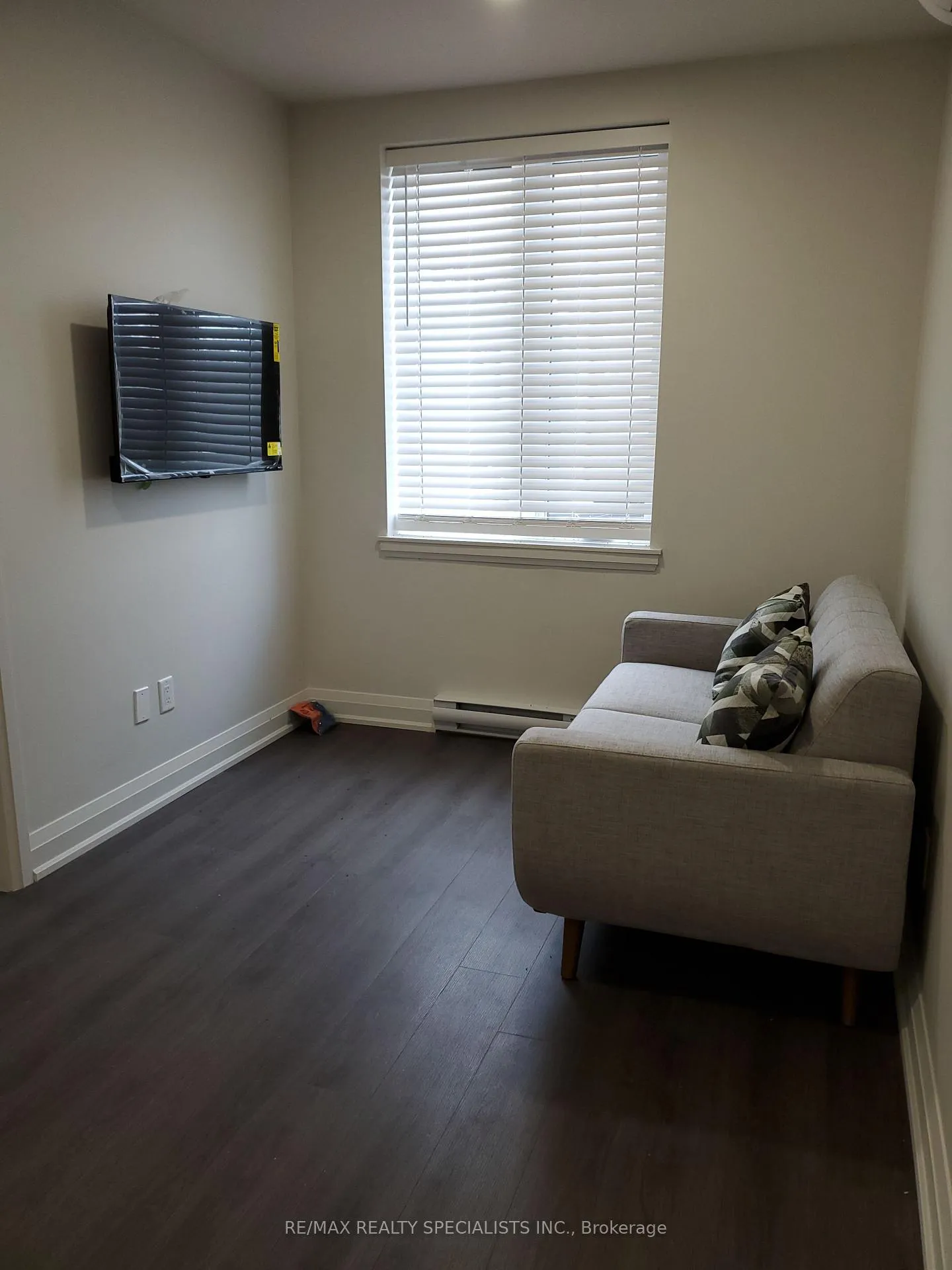 Photo 6 of Unit 203, 307 King Street E, Hamilton, Beasley — HOMEH
