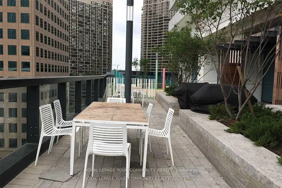 Photo 27 of Unit 2407, 100 Harbour Street, Toronto, Waterfront Communities — HOMEH