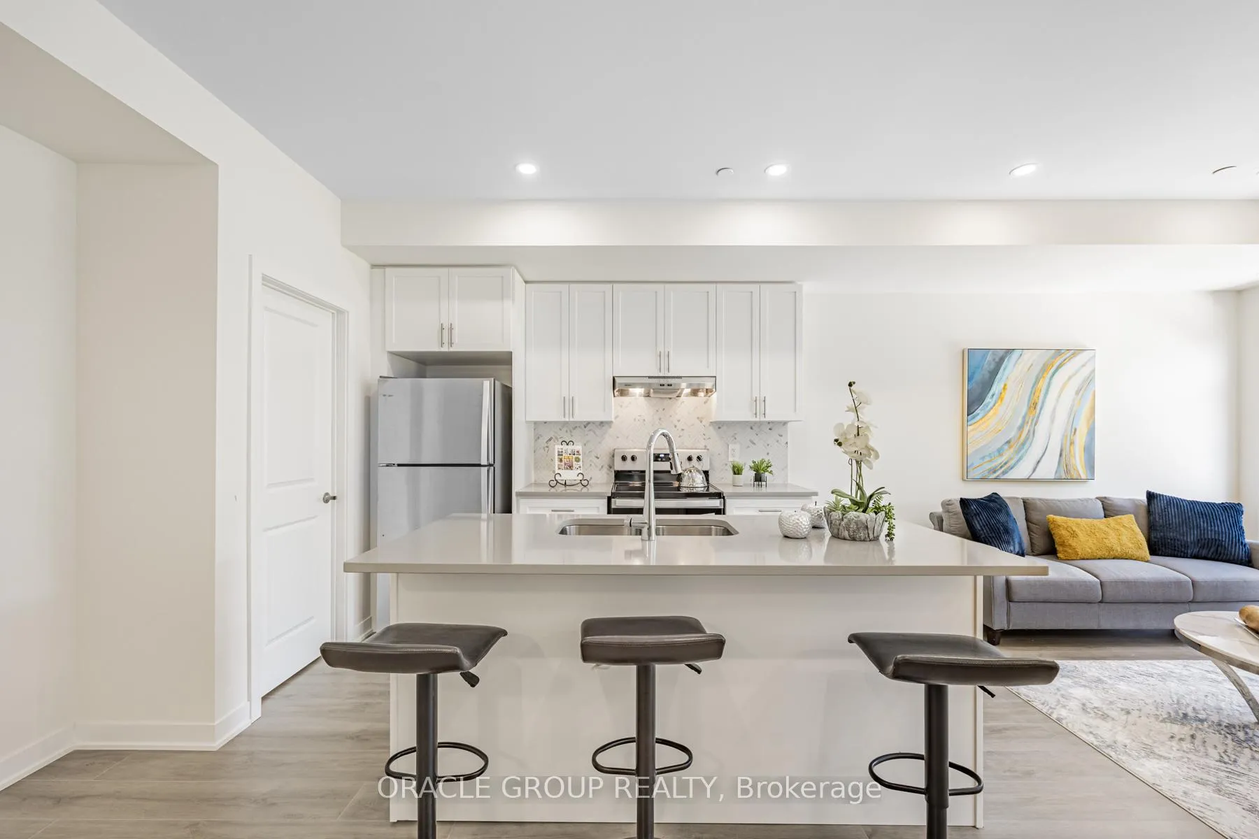 Photo 5 of Unit 304, 755 Omega Drive, Pickering, Woodlands — HOMEH