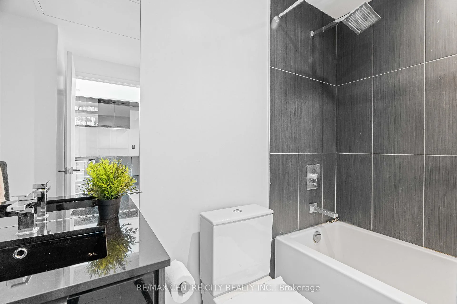 Photo 21 of Unit LPH5410, 70 Temperance Street, Toronto, Bay Street Corridor — HOMEH