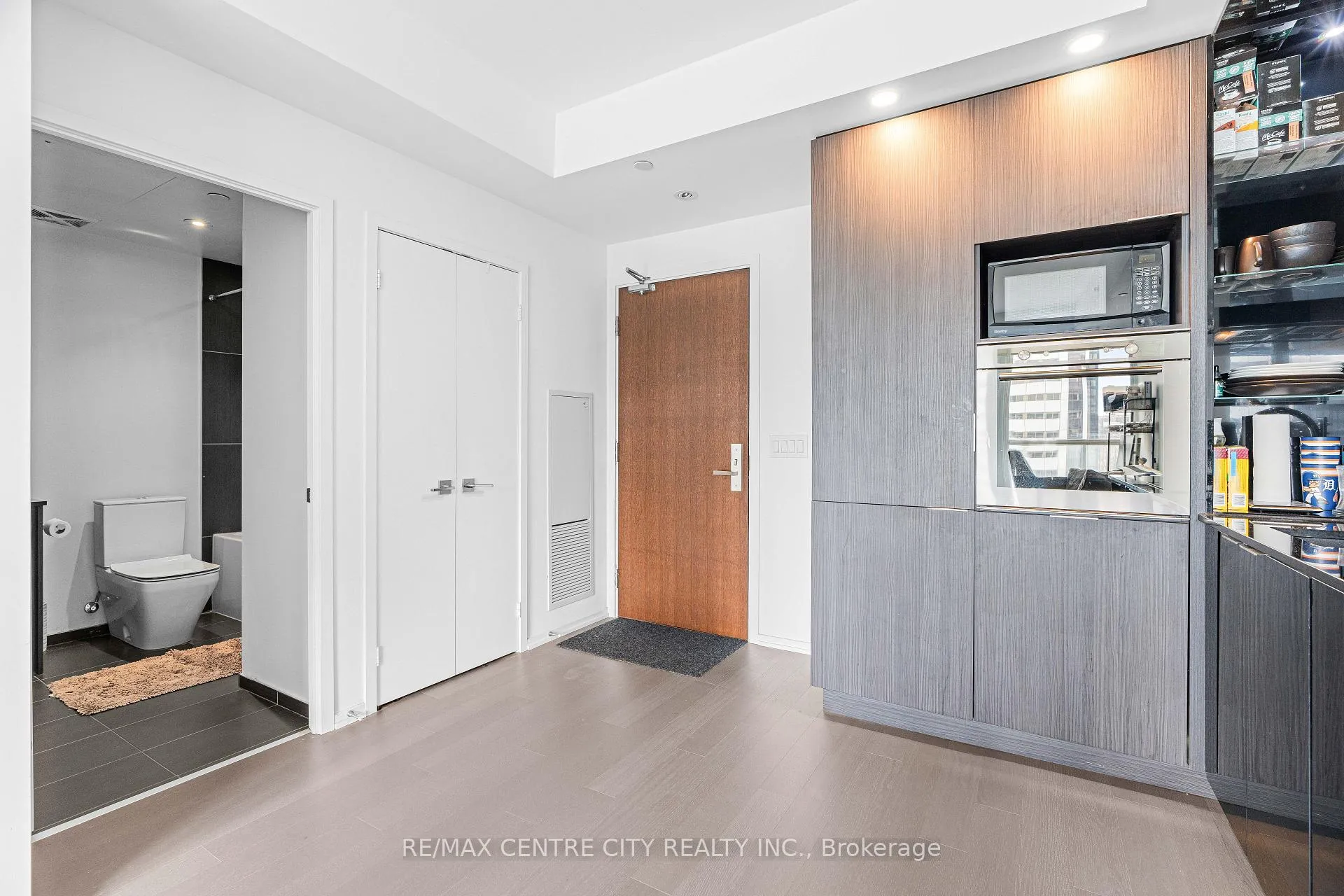 Photo 23 of Unit LPH5410, 70 Temperance Street, Toronto, Bay Street Corridor — HOMEH