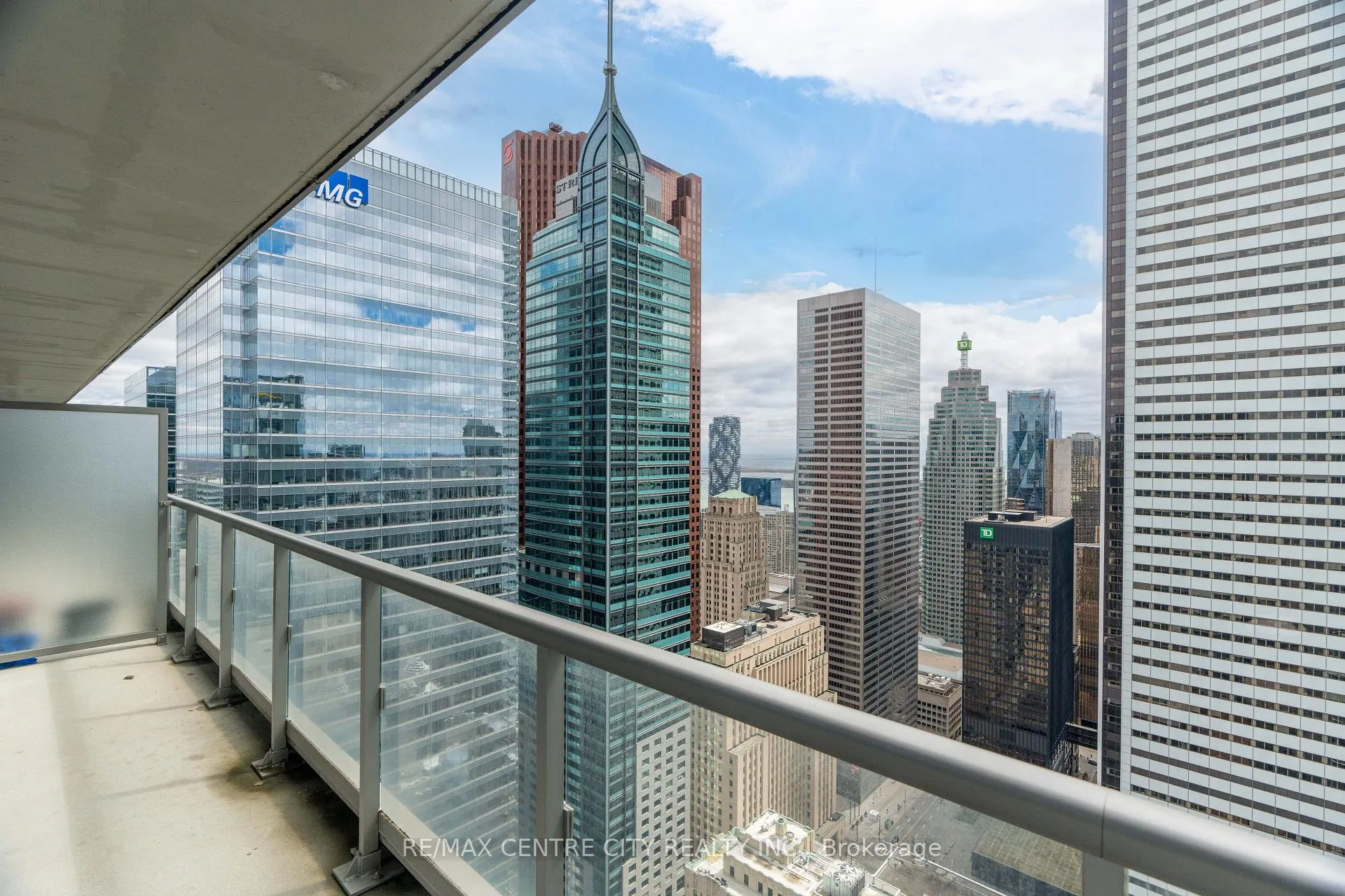 Photo 24 of Unit LPH5410, 70 Temperance Street, Toronto, Bay Street Corridor — HOMEH