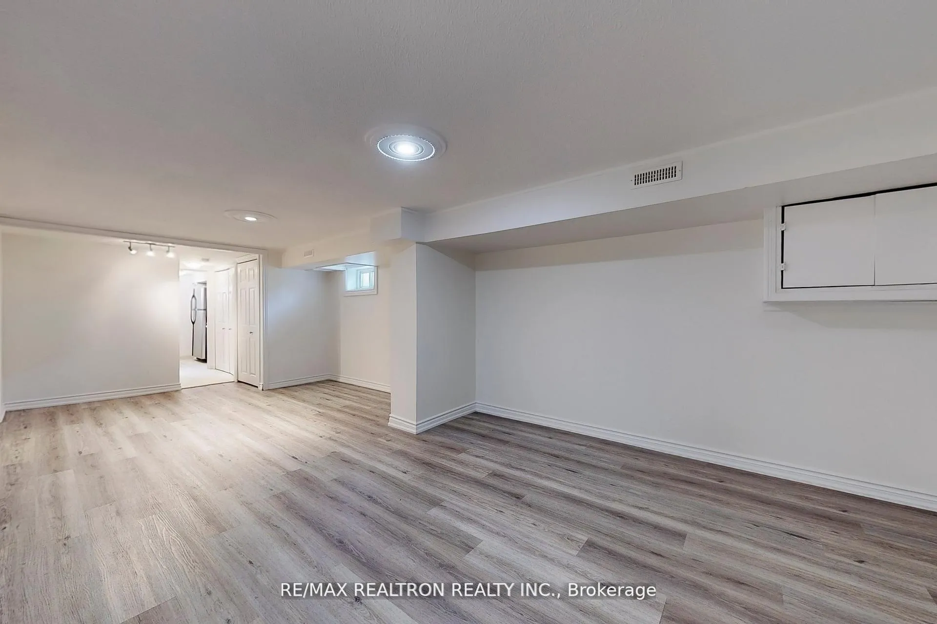 Photo 2 of Unit BSMT, 14 Child Drive, Aurora, Aurora Heights — HOMEH