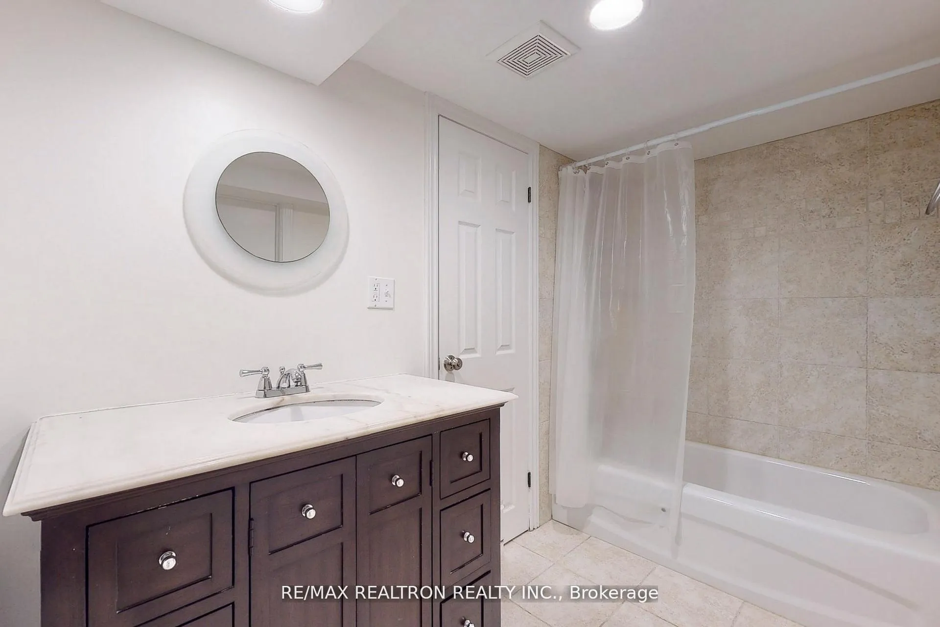 Photo 7 of Unit BSMT, 14 Child Drive, Aurora, Aurora Heights — HOMEH