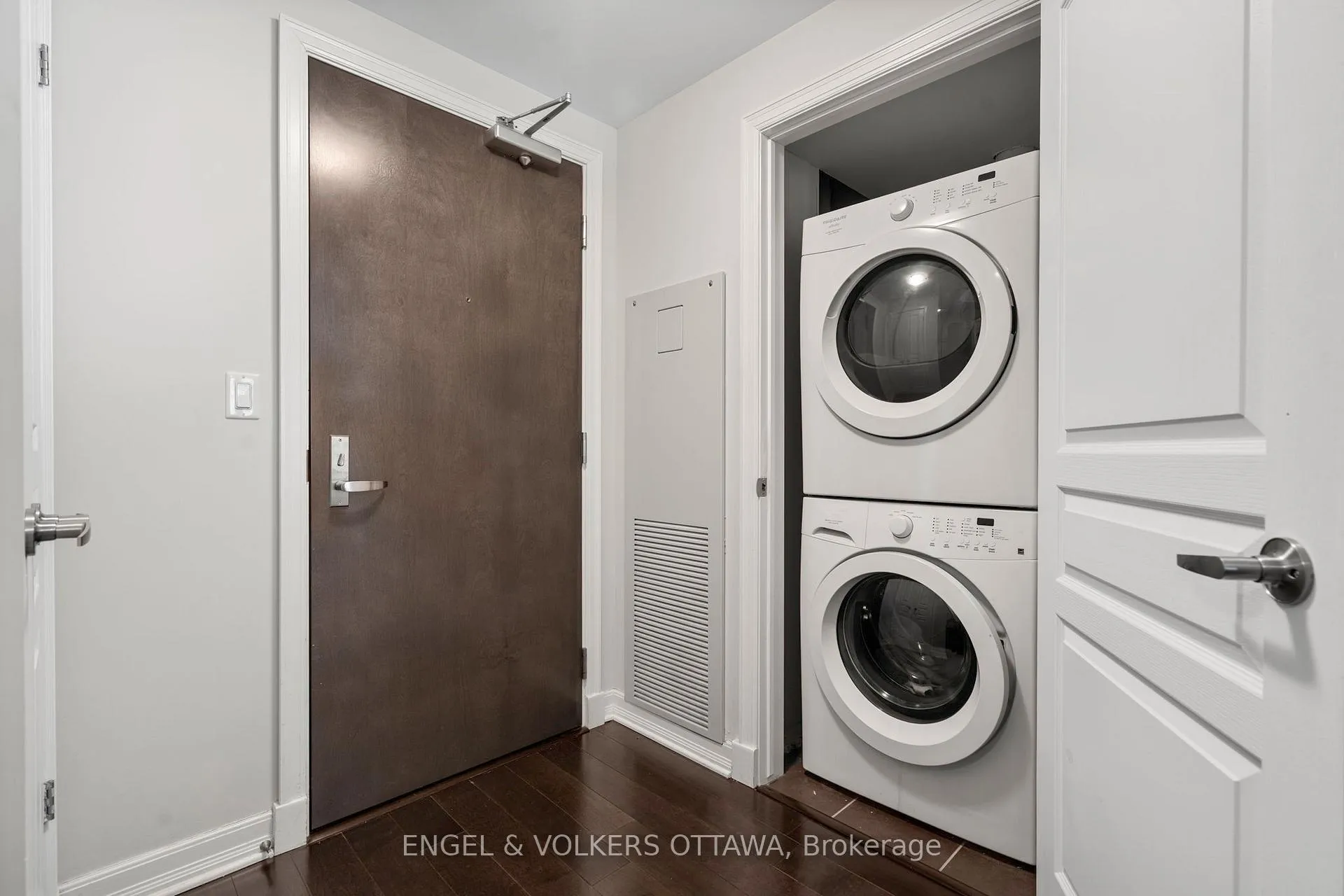 Photo 7 of Unit 811, 238 Besserer Street, Ottawa, Sandy Hill — HOMEH