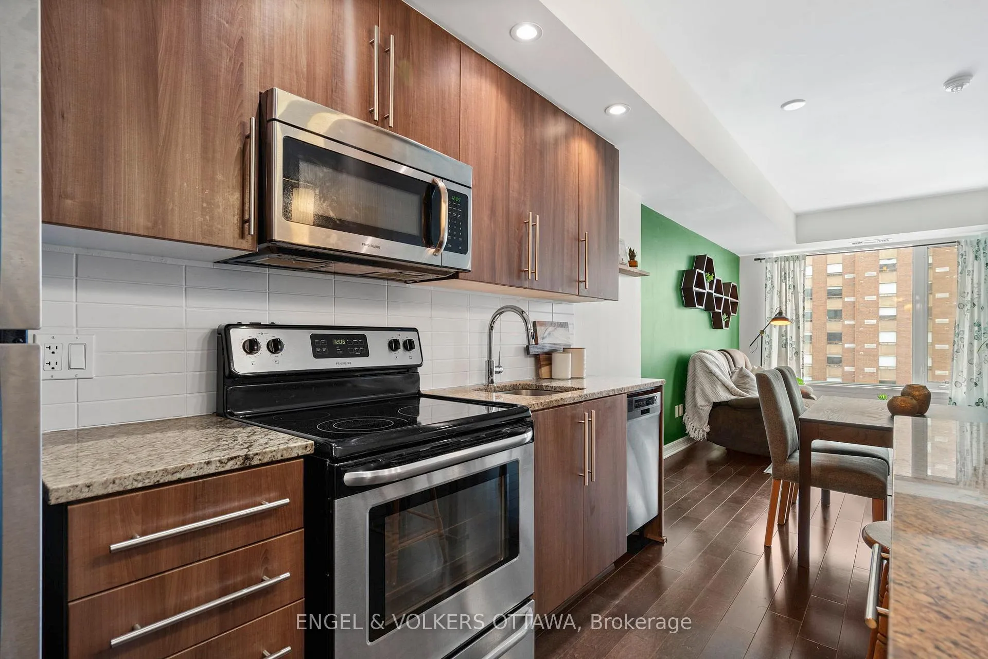 Photo 13 of Unit 811, 238 Besserer Street, Ottawa, Sandy Hill — HOMEH