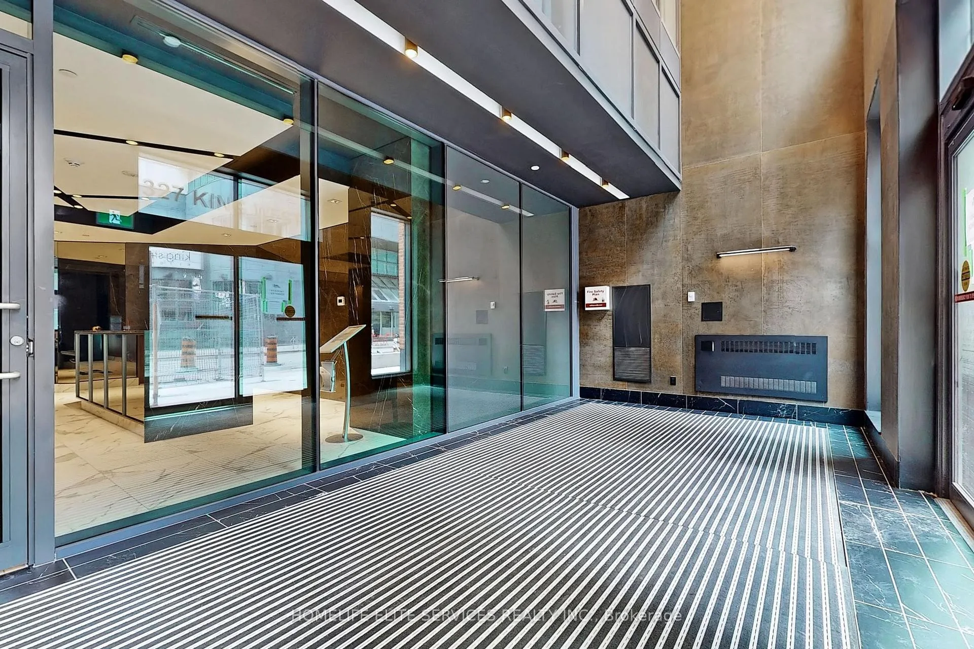 Photo 6 of Unit 2302, 327 King Street W, Toronto, Waterfront Communities — HOMEH