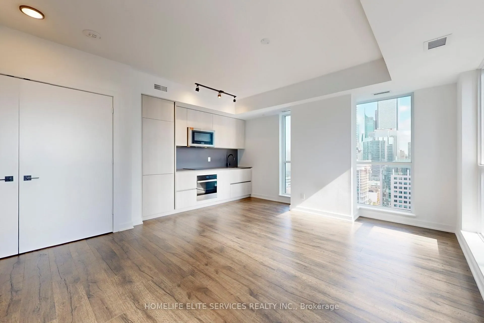 Photo 16 of Unit 2302, 327 King Street W, Toronto, Waterfront Communities — HOMEH