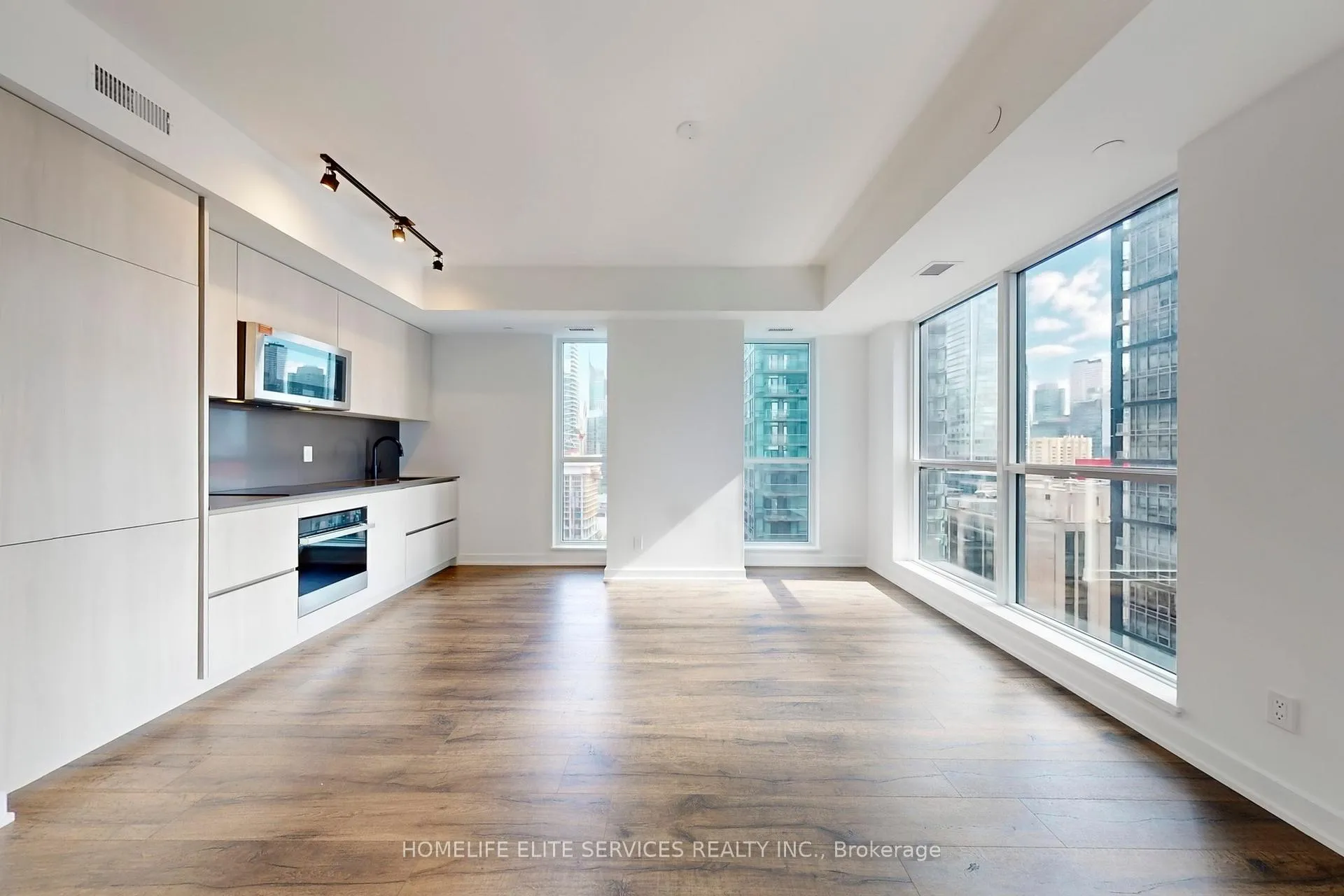 Photo 18 of Unit 2302, 327 King Street W, Toronto, Waterfront Communities — HOMEH