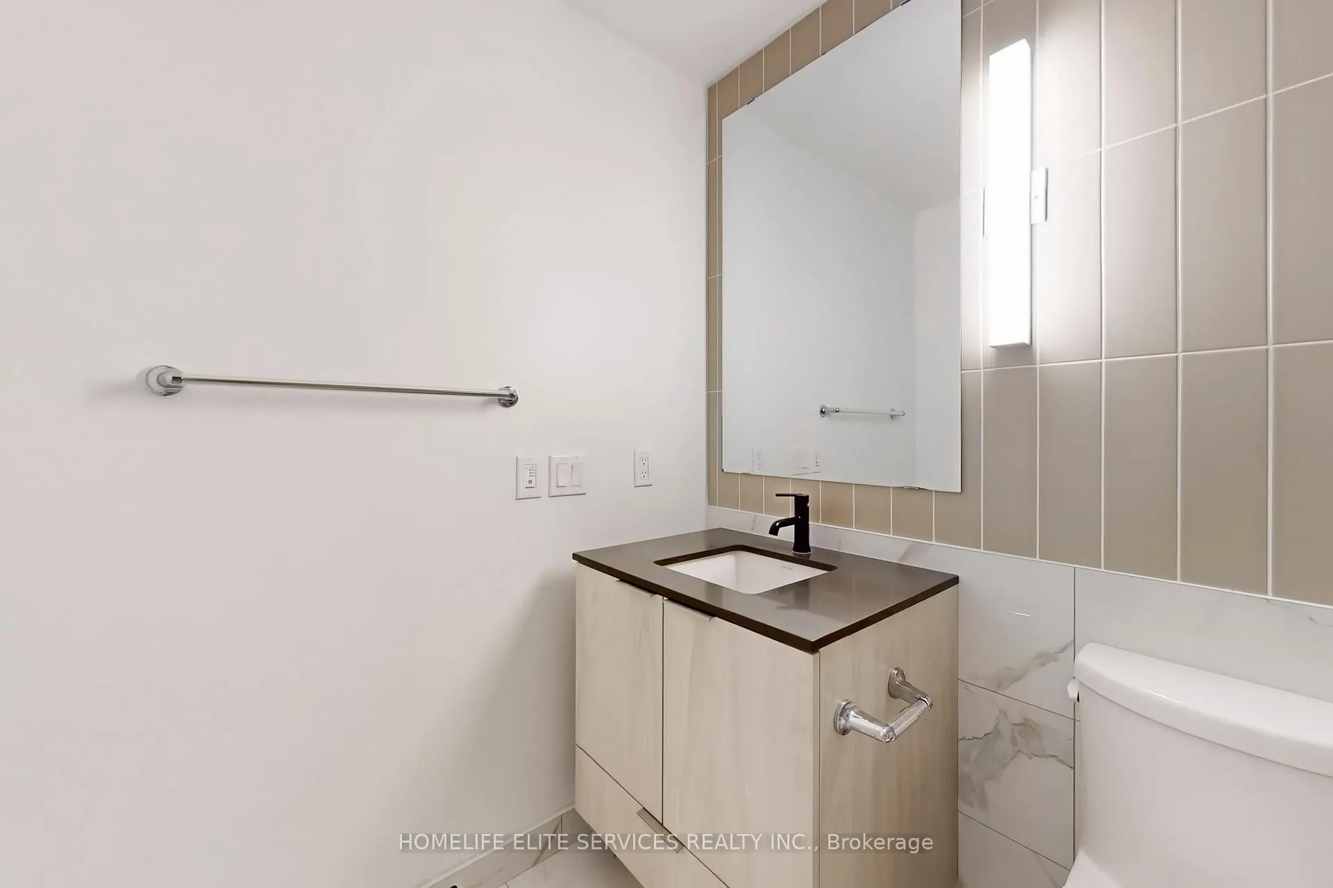 Photo 34 of Unit 2302, 327 King Street W, Toronto, Waterfront Communities — HOMEH