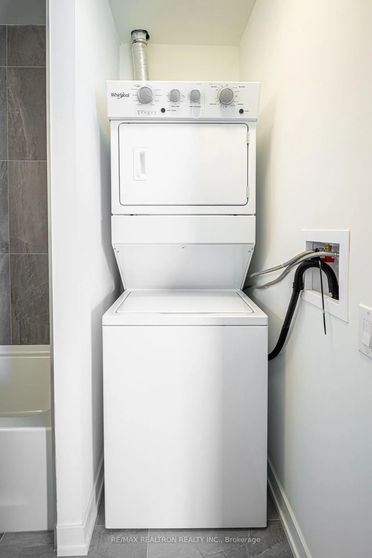 Photo 15 of Unit 103, 56 Lakeside Terrace, Barrie, Little Lake — HOMEH