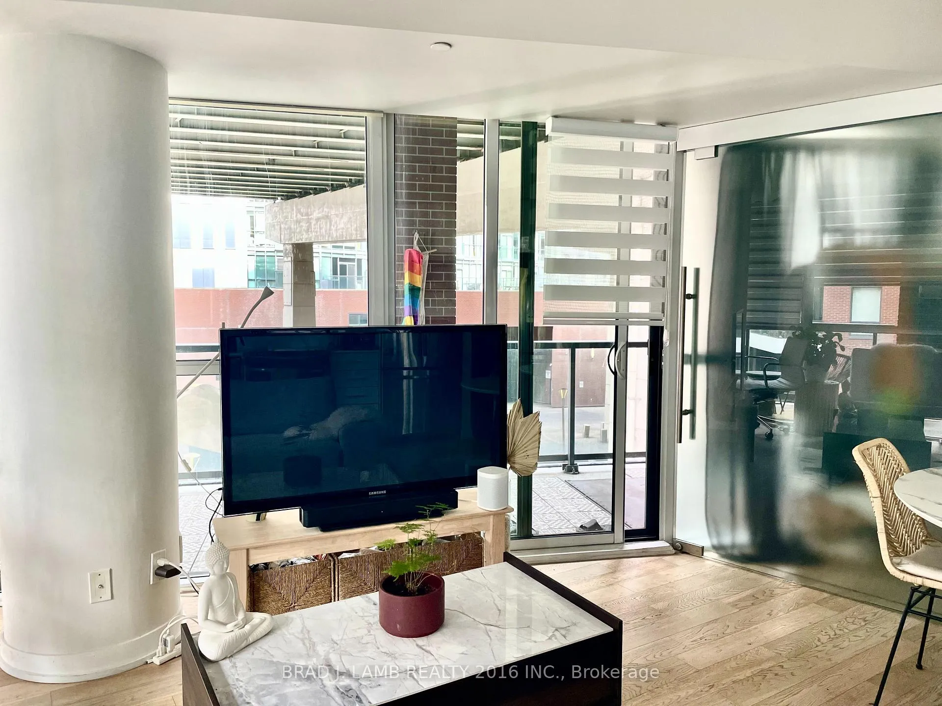 Photo 6 of Unit 327, 20 Bruyeres Mews, Toronto, Niagara — HOMEH