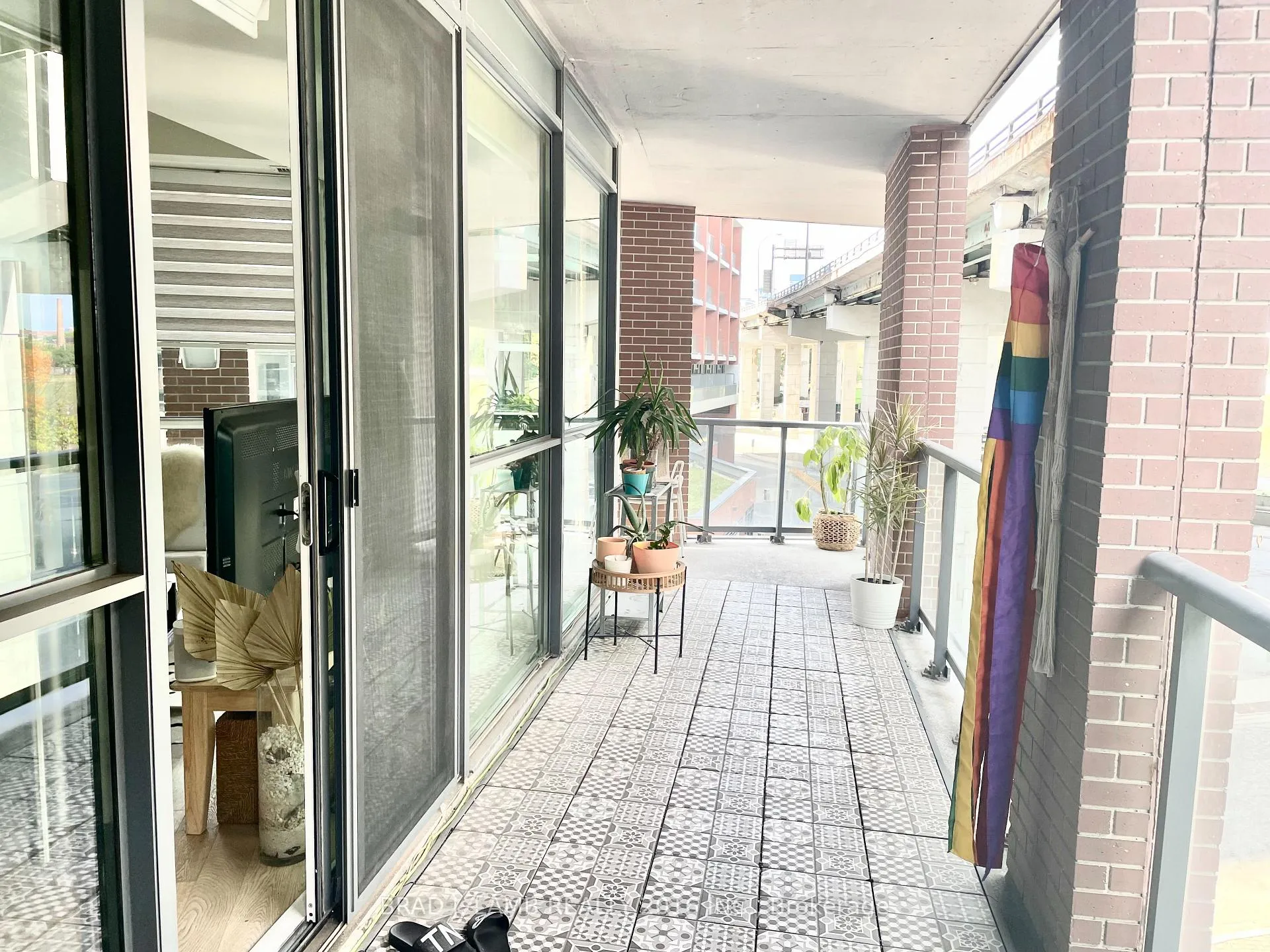 Photo 10 of Unit 327, 20 Bruyeres Mews, Toronto, Niagara — HOMEH