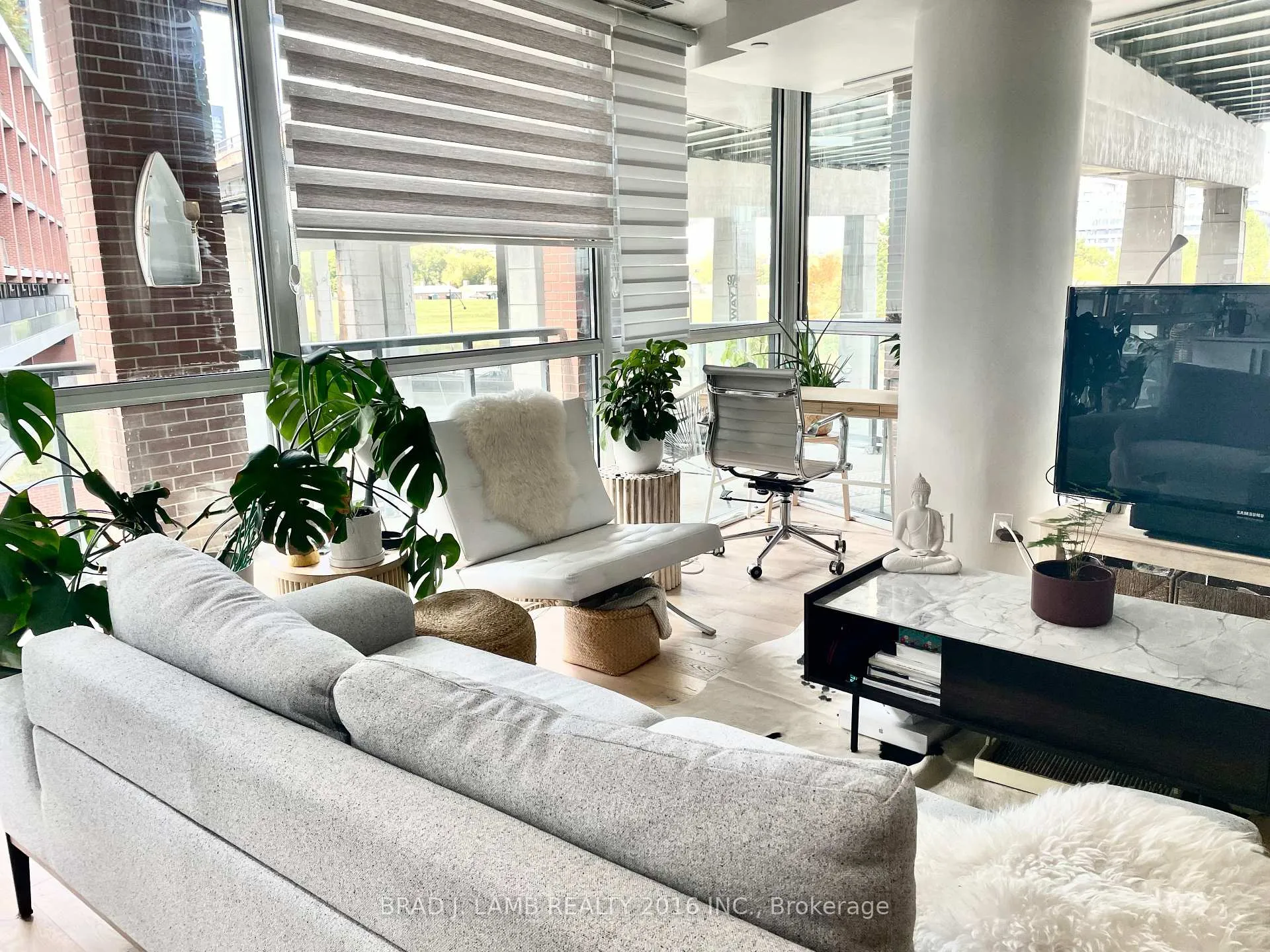 Photo 21 of Unit 327, 20 Bruyeres Mews, Toronto, Niagara — HOMEH