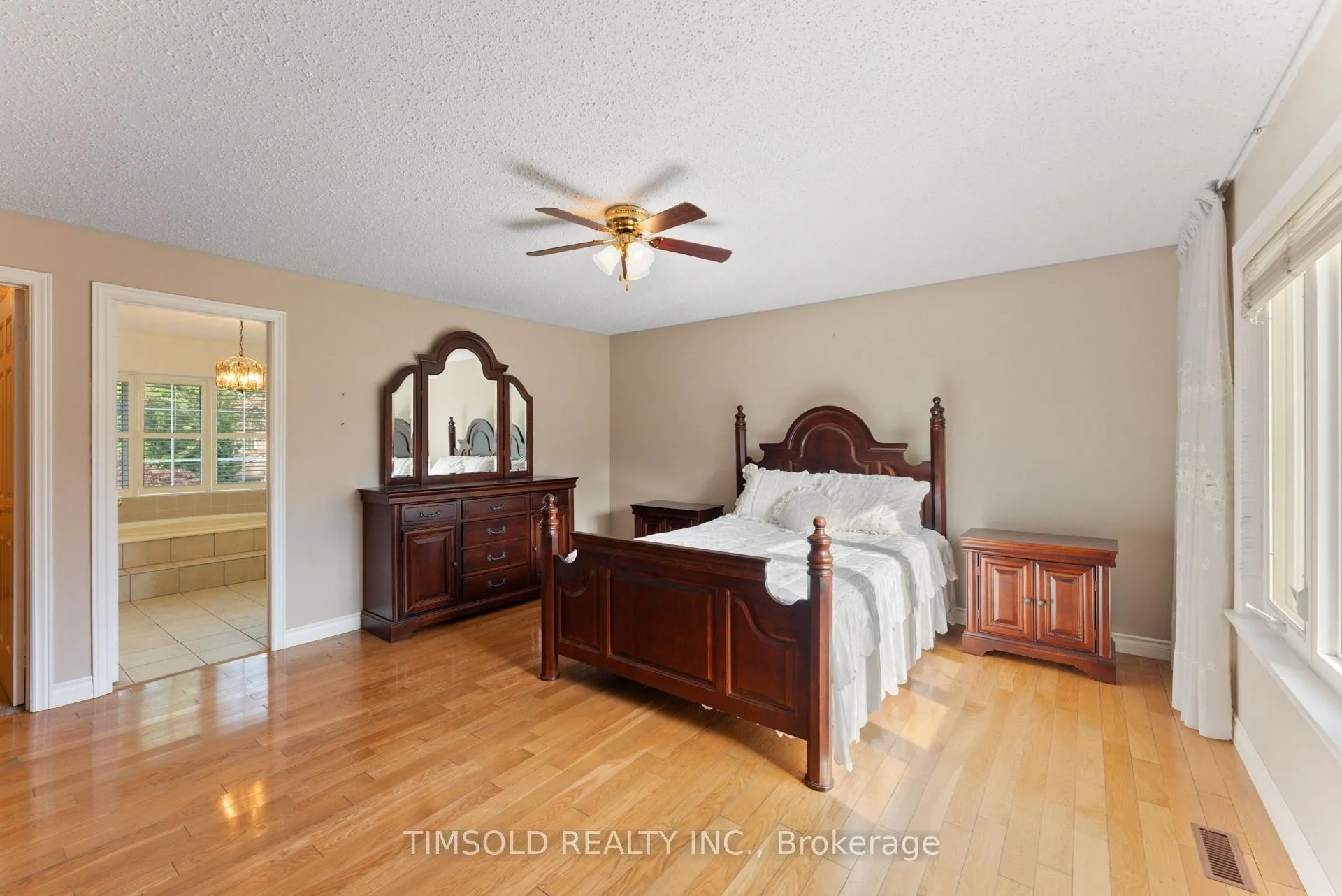 Photo 19 of 32 Addington Square, Markham, Unionville — HOMEH