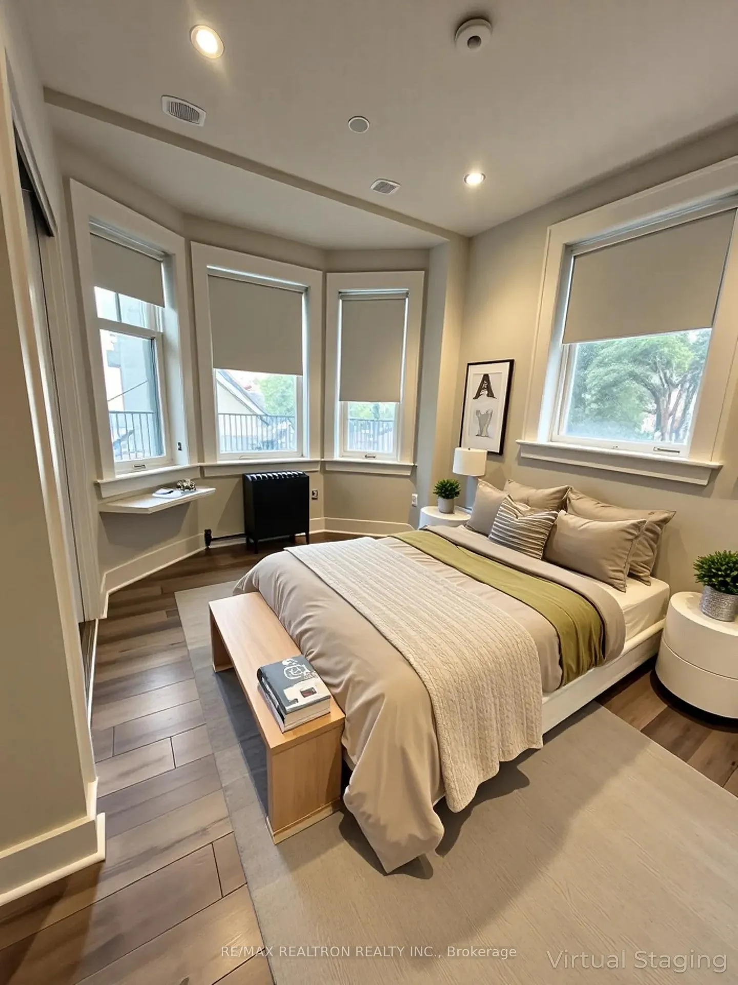 Photo 2 of Unit 8, 592 Church Street, Toronto, Church-Yonge Corridor — HOMEH