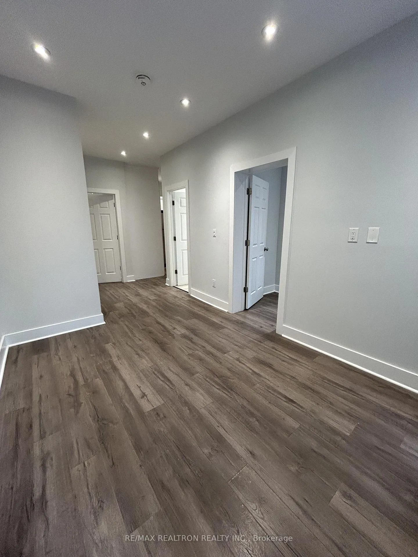 Photo 4 of Unit 8, 592 Church Street, Toronto, Church-Yonge Corridor — HOMEH