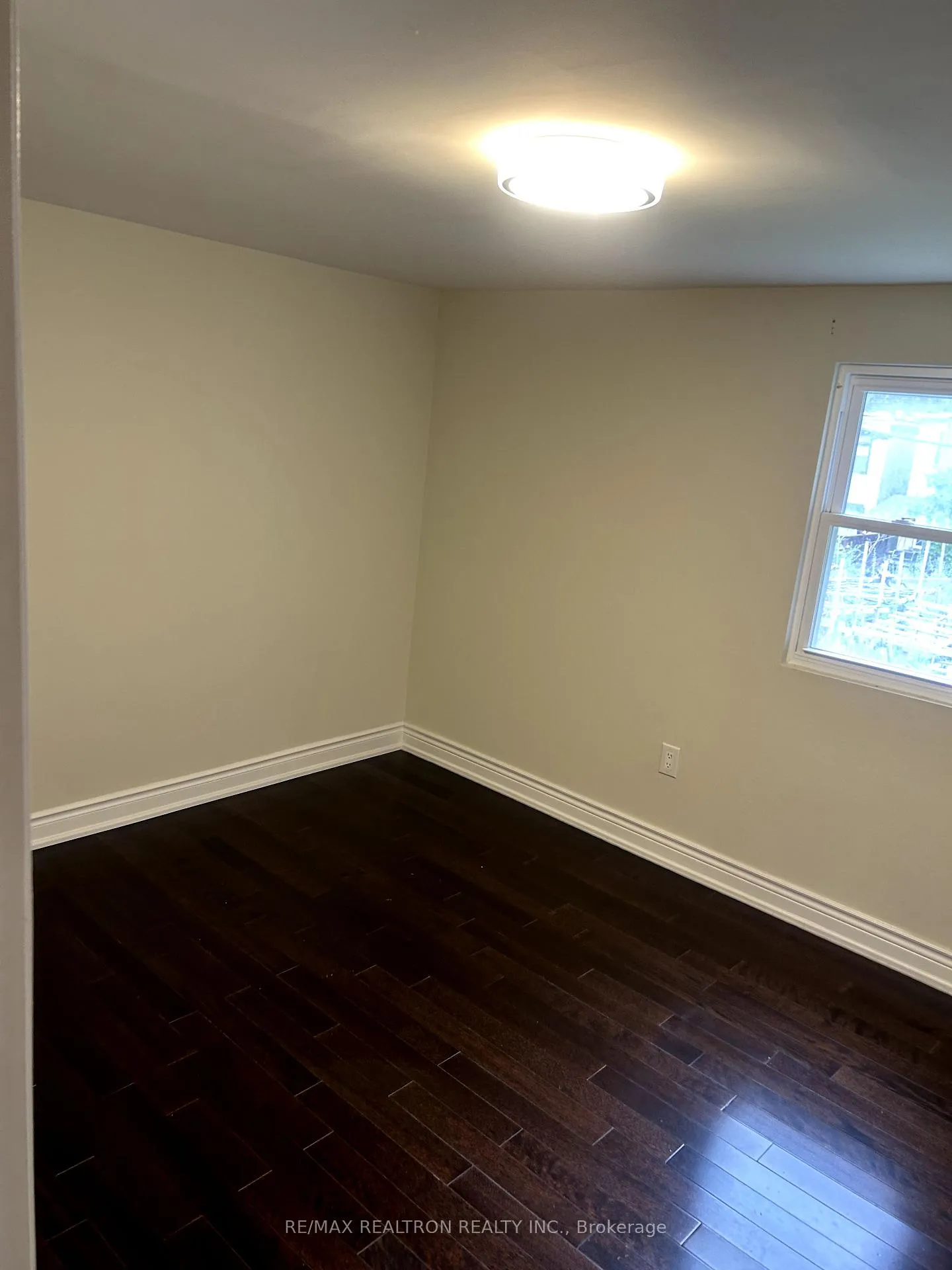 Photo 5 of Unit 1, 1311 Gerrard Street E, Toronto, Greenwood-Coxwell — HOMEH