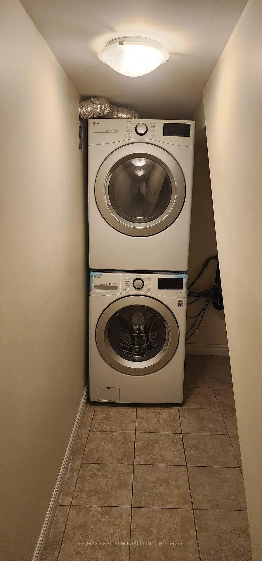 Photo 16 of Unit 1, 1311 Gerrard Street E, Toronto, Greenwood-Coxwell — HOMEH