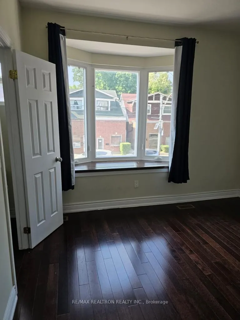 Photo 26 of Unit 1, 1311 Gerrard Street E, Toronto, Greenwood-Coxwell — HOMEH