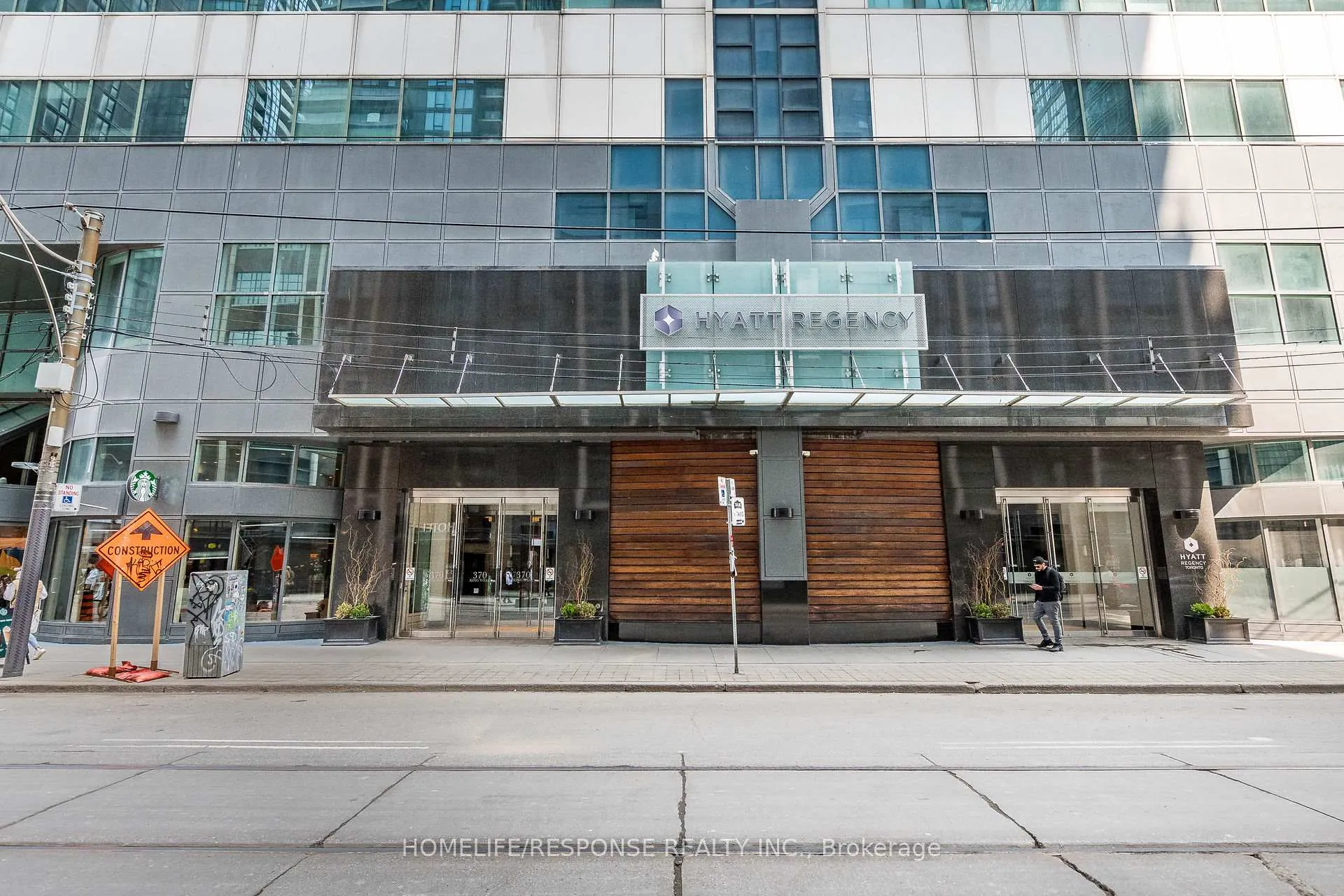 Front of Unit 1701, 357 King Street