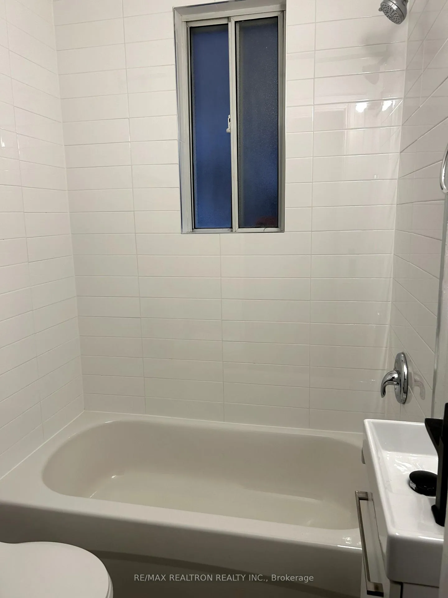 Photo 4 of Unit 1, 1293 Gerrard Street E, Toronto, Greenwood-Coxwell — HOMEH
