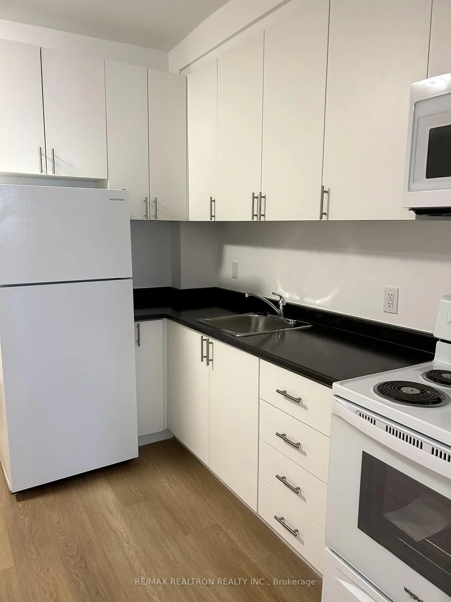 Photo 7 of Unit 1, 1293 Gerrard Street E, Toronto, Greenwood-Coxwell — HOMEH