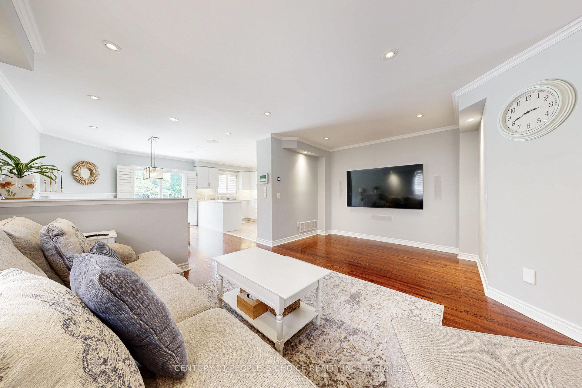 Photo 15 of 139 Hanton Crescent, Caledon, Bolton East — HOMEH