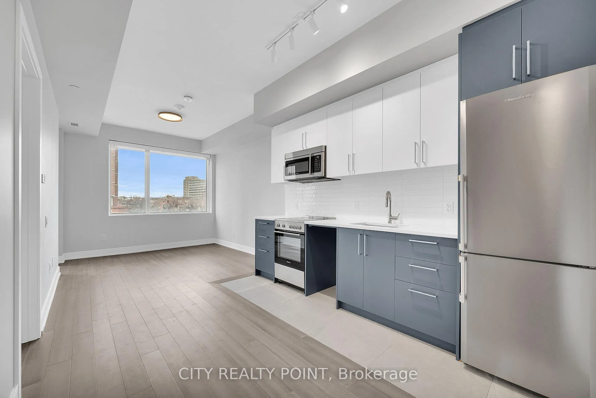 Photo 1 of Unit 317, 664 Spadina Avenue, Toronto, University — HOMEH