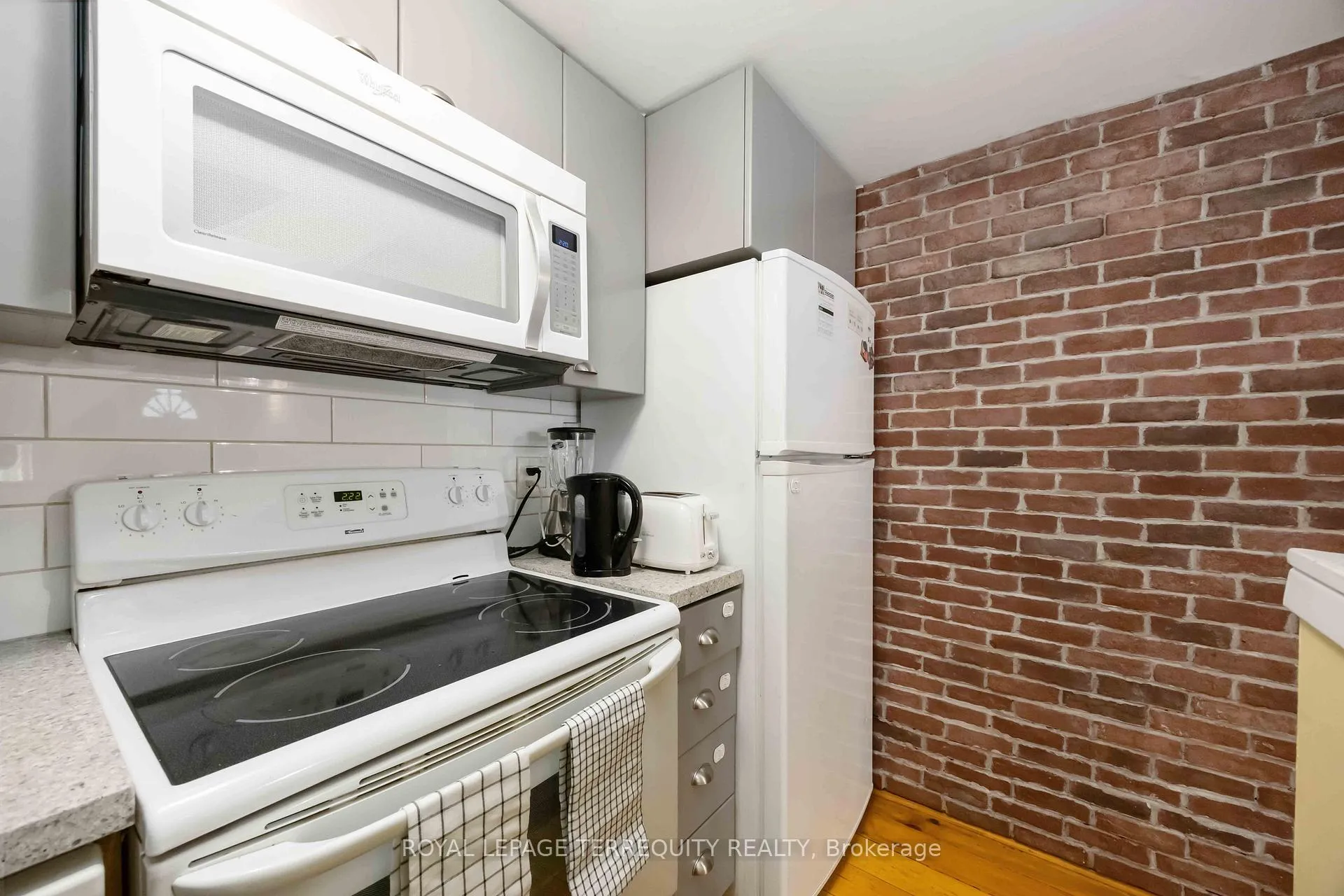 Photo 15 of Unit 27, 325 Jarvis Street, Toronto, Moss Park — HOMEH