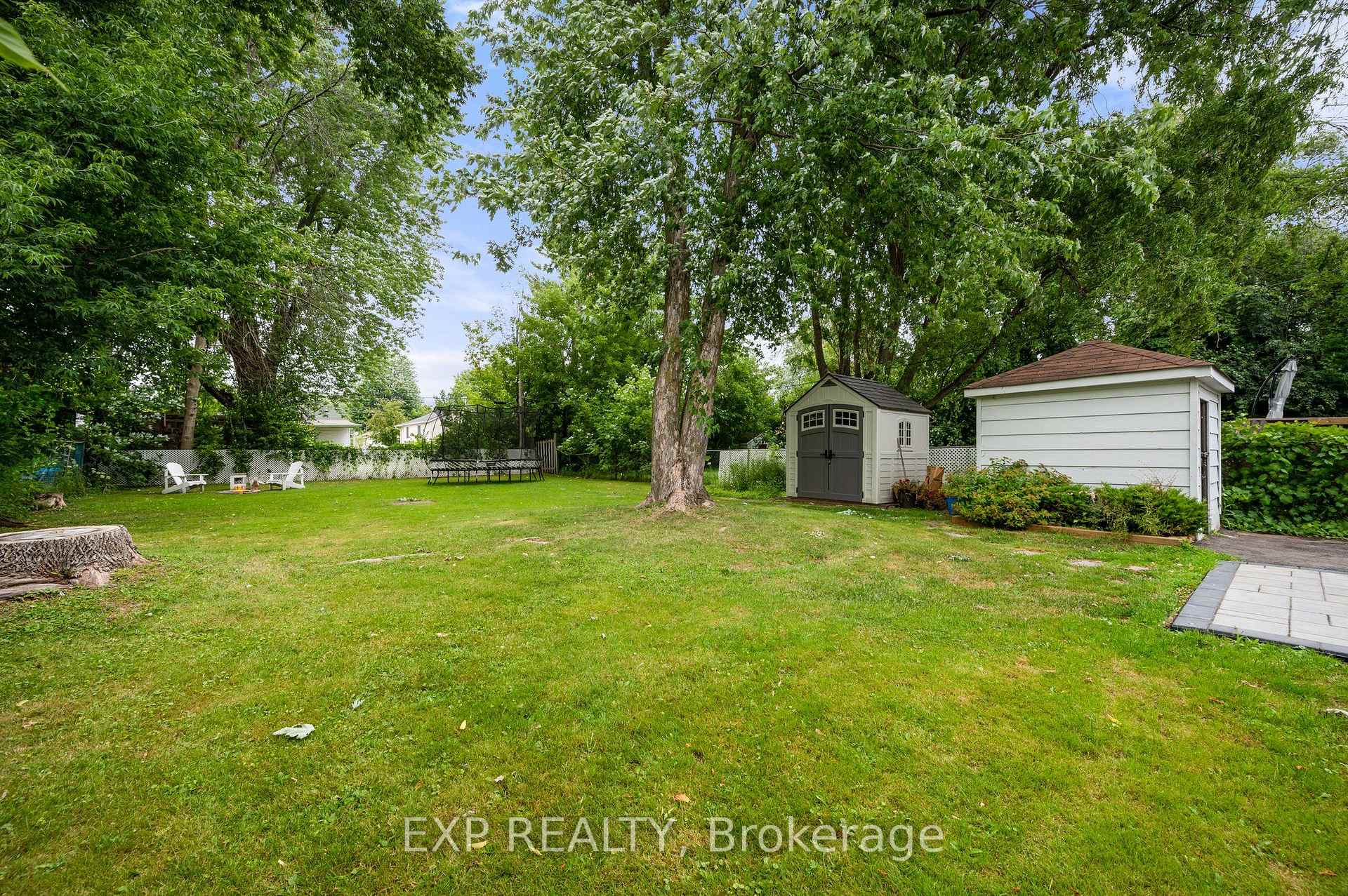 Photo 4 of 156 Beach Road, Georgina, Keswick North — HOMEH