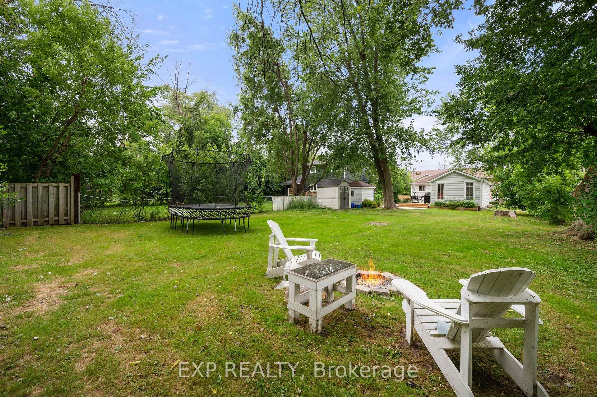 Photo 5 of 156 Beach Road, Georgina, Keswick North — HOMEH
