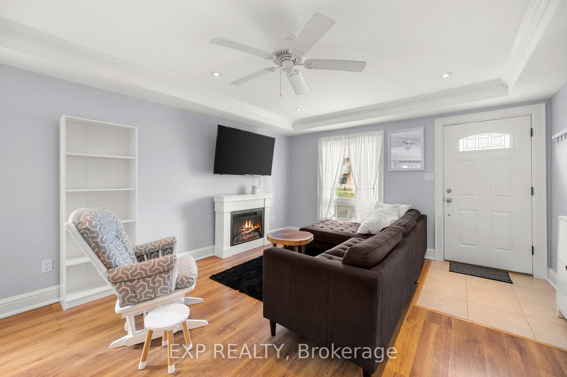 Photo 10 of 156 Beach Road, Georgina, Keswick North — HOMEH