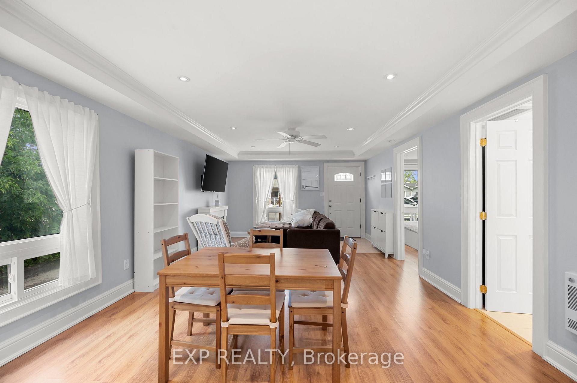 Photo 12 of 156 Beach Road, Georgina, Keswick North — HOMEH