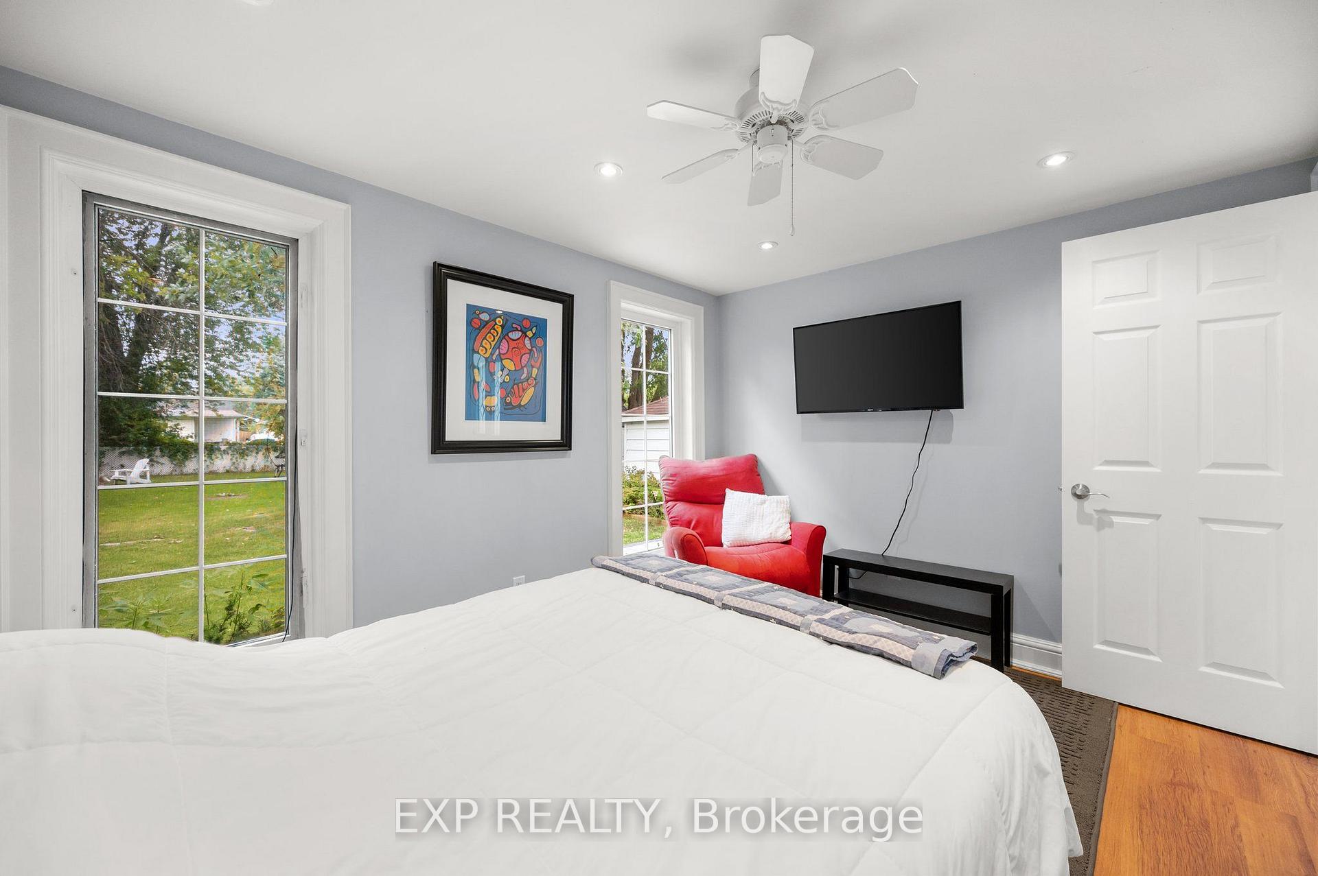 Photo 19 of 156 Beach Road, Georgina, Keswick North — HOMEH