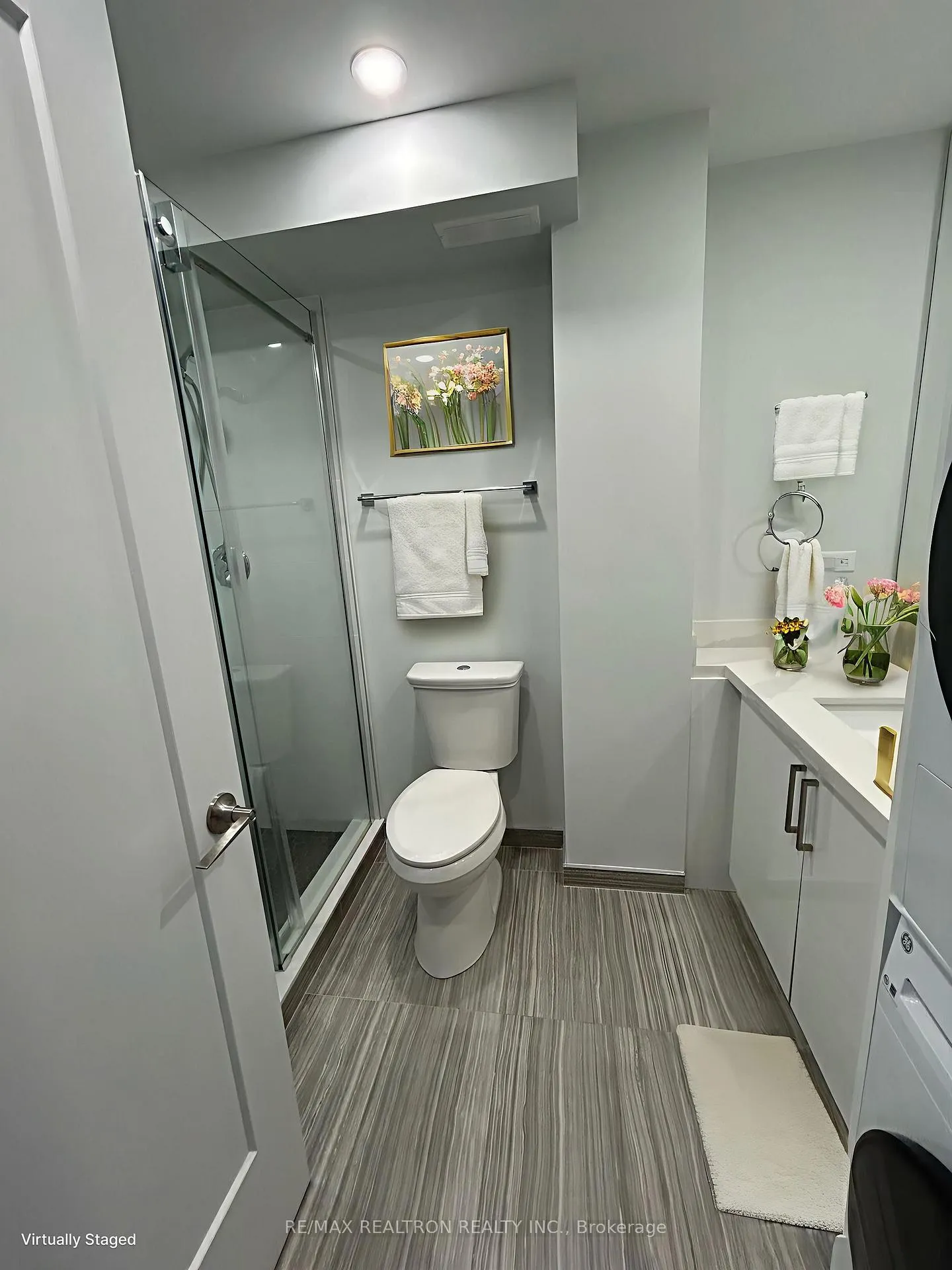 Photo 3 of Unit 1006, 15 Walmer Road, Toronto, The Annex — HOMEH