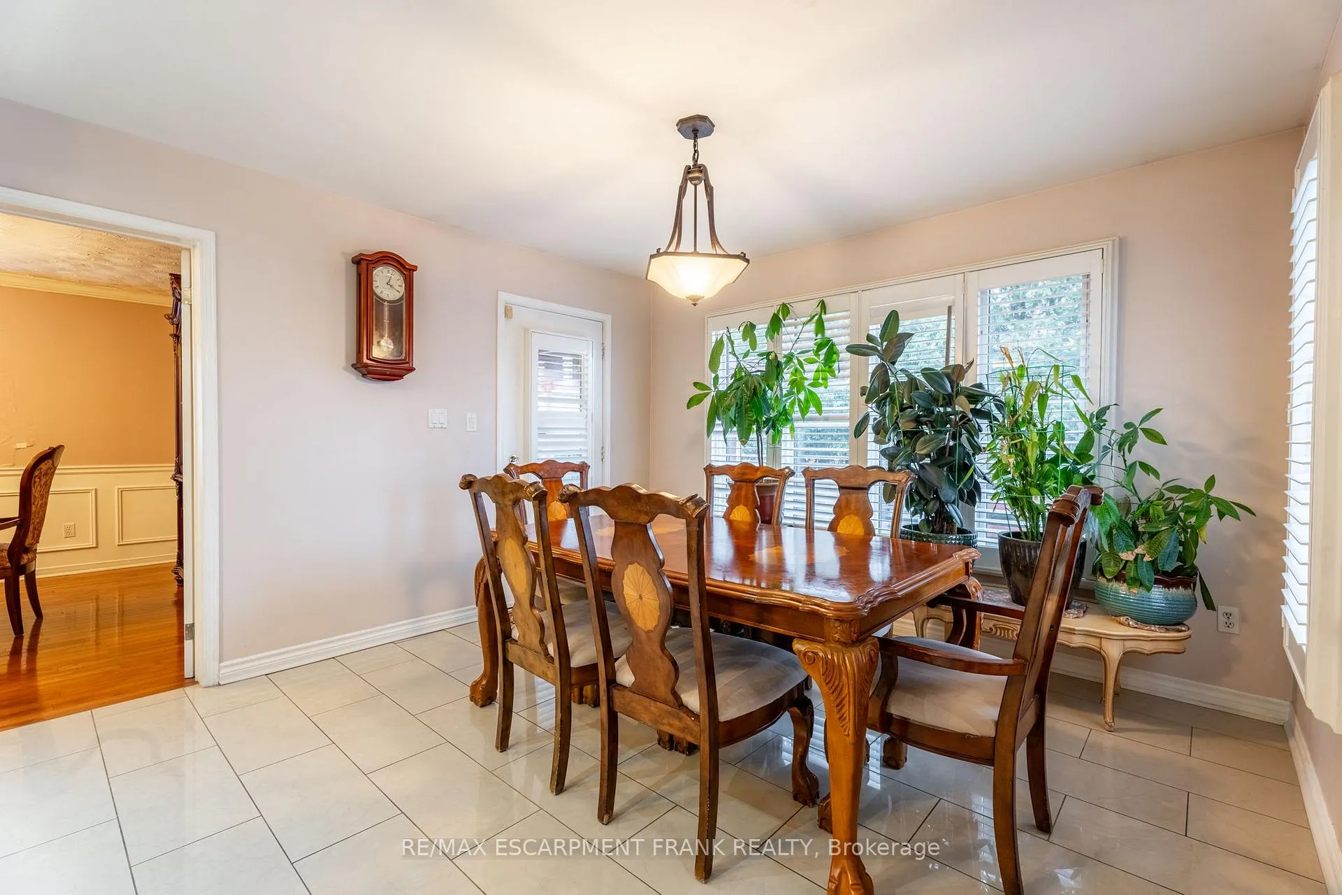 Photo 9 of 7 Grandoaks Drive, Hamilton, Thorner — HOMEH