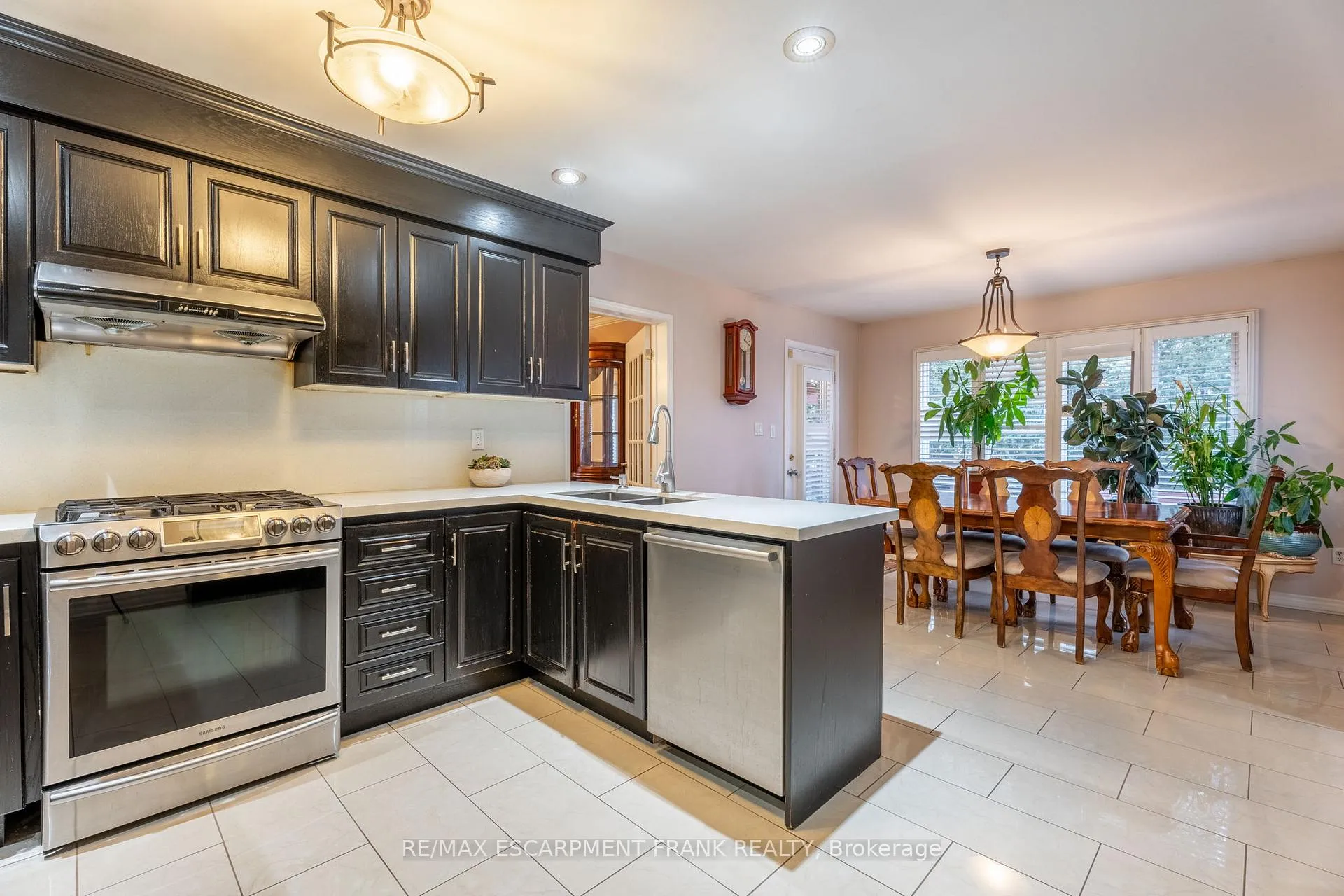 Photo 11 of 7 Grandoaks Drive, Hamilton, Thorner — HOMEH