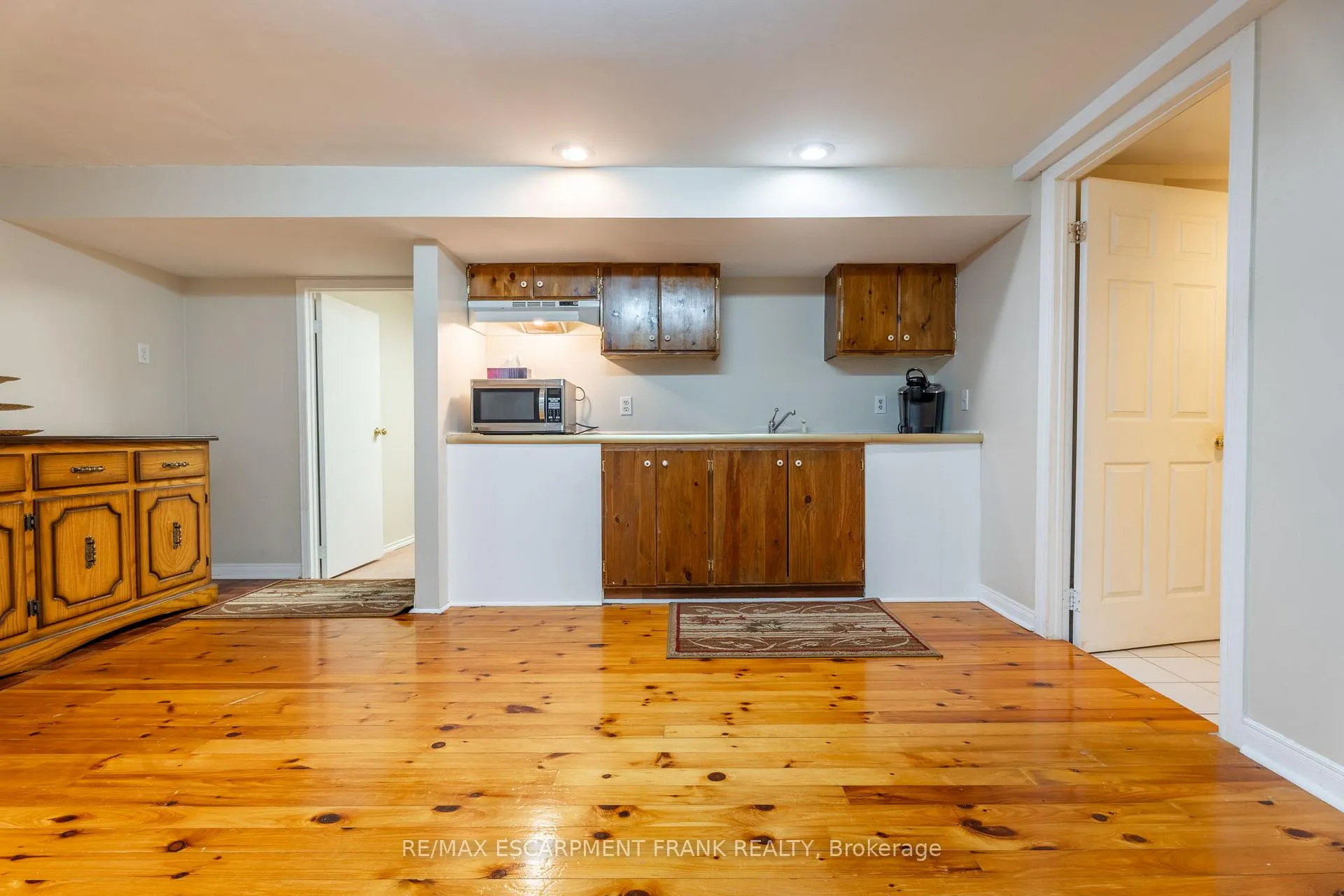 Photo 31 of 7 Grandoaks Drive, Hamilton, Thorner — HOMEH