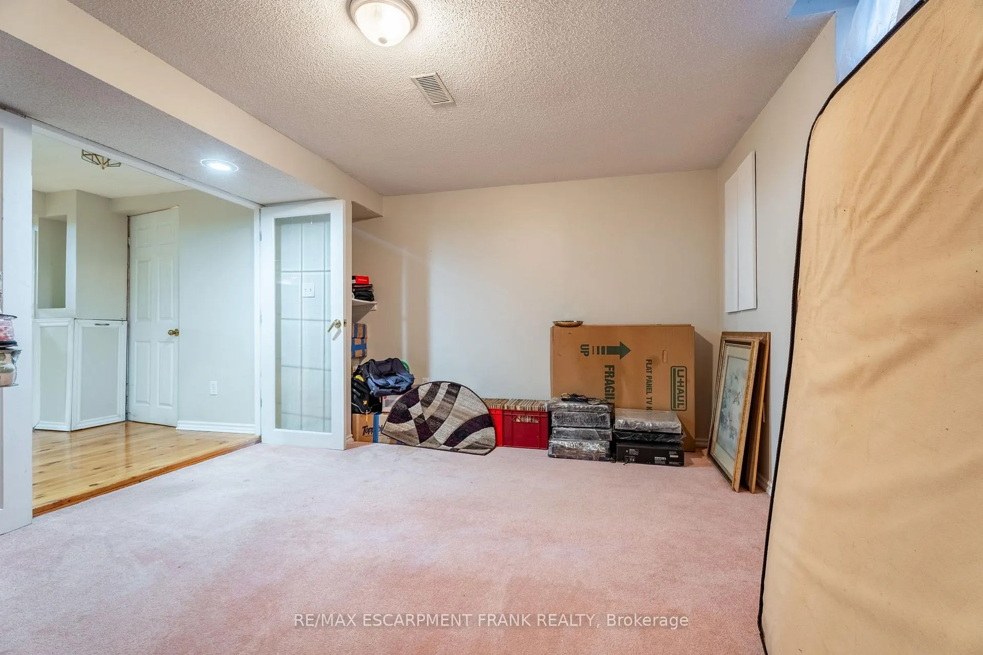 Photo 34 of 7 Grandoaks Drive, Hamilton, Thorner — HOMEH