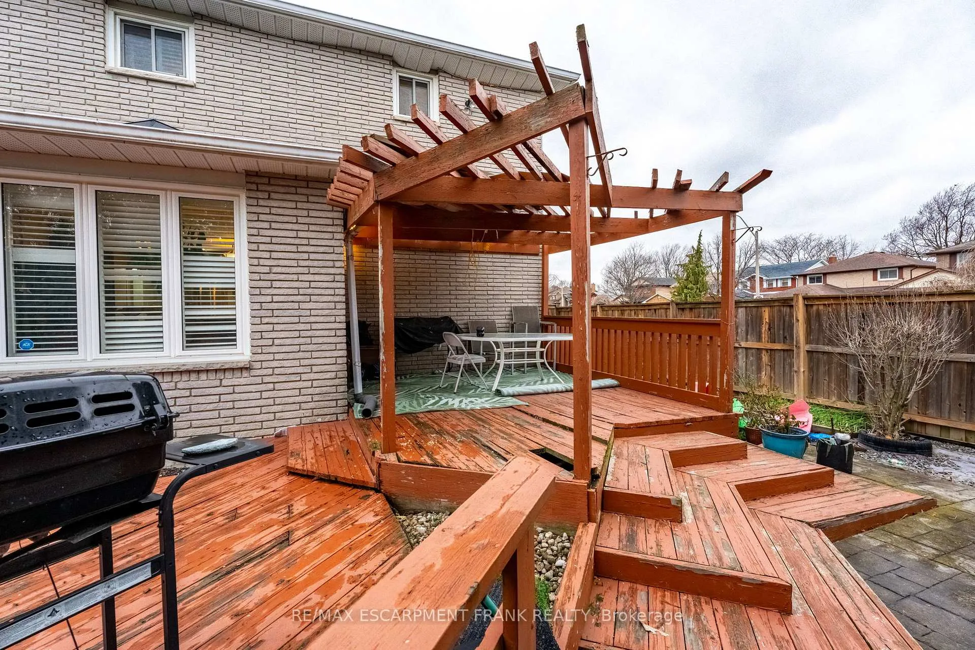Photo 37 of 7 Grandoaks Drive, Hamilton, Thorner — HOMEH
