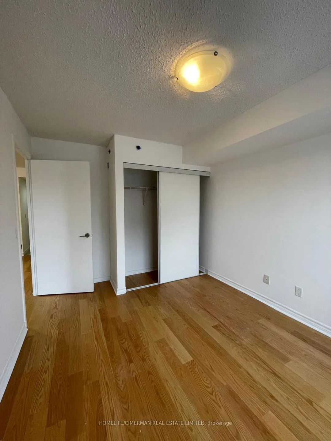 Photo 9 of Unit 331, 35 Saranac Boulevard, Toronto, Englemount-Lawrence — HOMEH