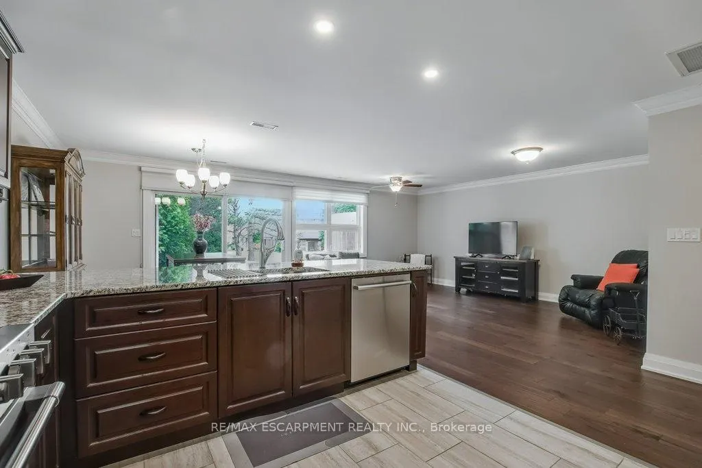 Photo 15 of 33 Szollosy Circle, Hamilton, Kennedy — HOMEH