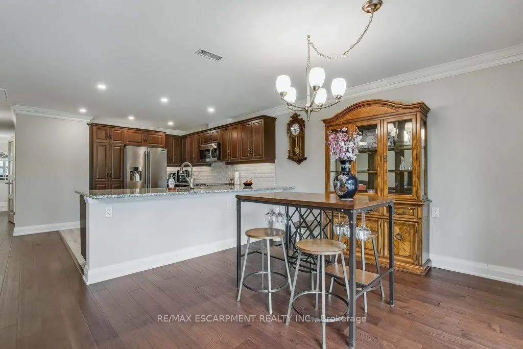Photo 19 of 33 Szollosy Circle, Hamilton, Kennedy — HOMEH